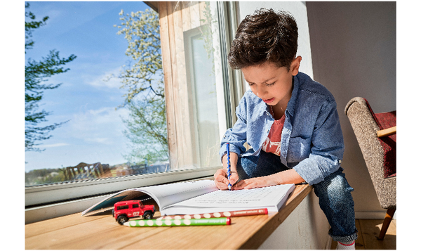 Ergonomic Colouring Pencil - STABILO EASYcolors - Left-Handed - Pack of 12 - Special Colours with Sharpener