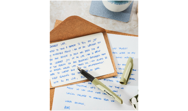 Fountain Pen - STABILO Flow - MONOCHROME - Medium Nib - Pack of 1 - Assorted Colours including Blue Ink Cartridge