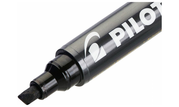 Pilot Permanent Marker 400 Chisel Tip Black Box of 20