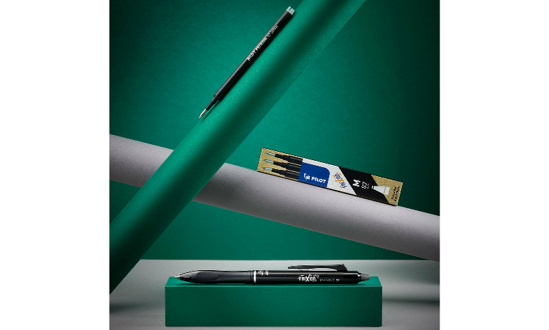 Pilot FriXion Ball Plus Rollerball Pen Black + 3 Pilot FriXion Refills