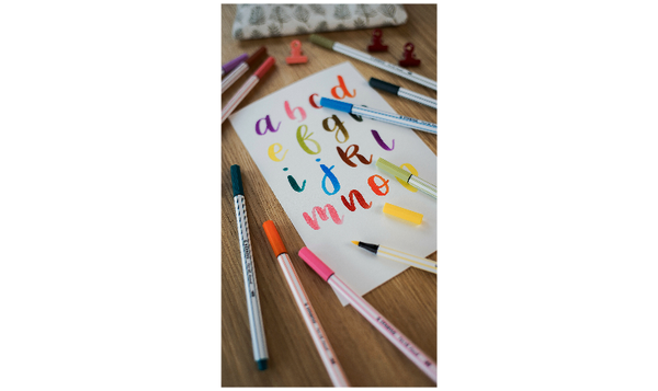 Premium Fibre-Tip Pen with Brush Tip - STABILO Pen 68 brush - ARTY - ColorParade - Pack of 20 - Assorted Colours