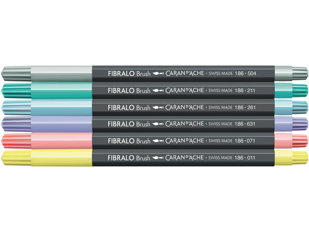 Horizontal lineup of the six Caran d&