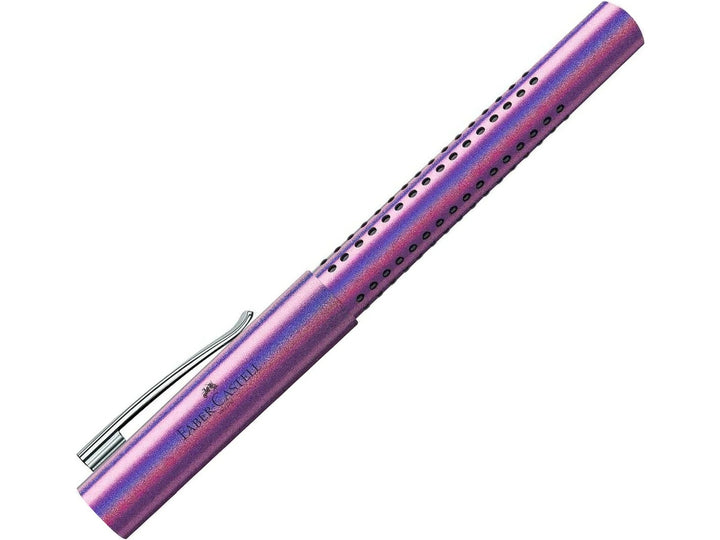 Faber-Castell Grip Edition Glam Fountain Pen in Violet with cap fitted, featuring a shimmering metallic violet barrel with ergonomic Grip dots, durable metal pocket clip and elegant lightweight design for everyday handwriting, journaling, note-taking and professional writing.