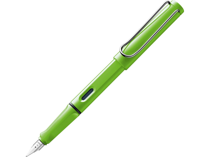 LAMY safari green fountain pen featuring stainless steel nib, ergonomic grip section and wire clip