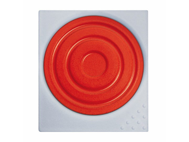 LAMY aquaplus Watercolour Paint Pan in Vermilion, featuring a square paint pan with a circular vermilion watercolour cake and textured mixing surface designed for use with the LAMY Z 70 Paint Tray and aquaplus painting system
