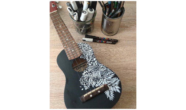 Uni POSCA Marker Pen PC-3M Fine Set of 3 (Gold Silver White)